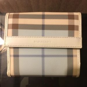 Women’s Burberry wallet RGC Authentic
